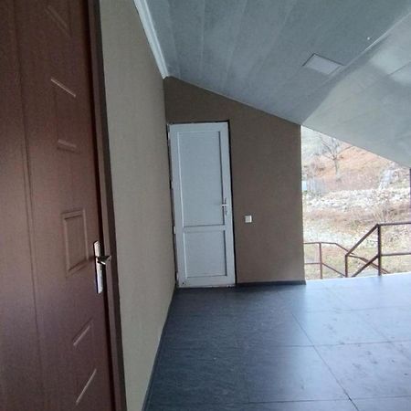 Appartamento Lika'S Sweet House Katskhi Esterno foto
